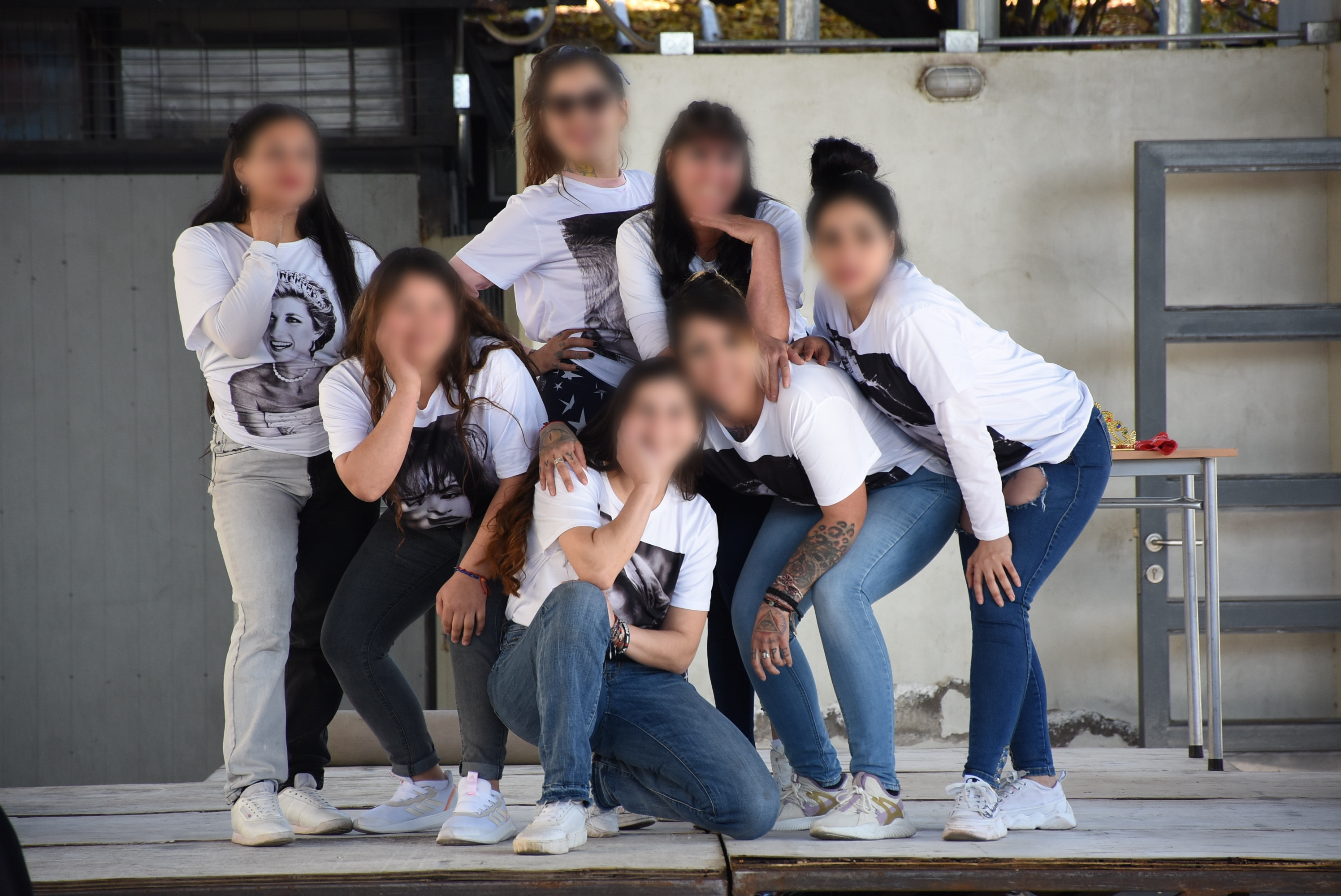 Mujeres participantes del taller de teatro de la Corporación